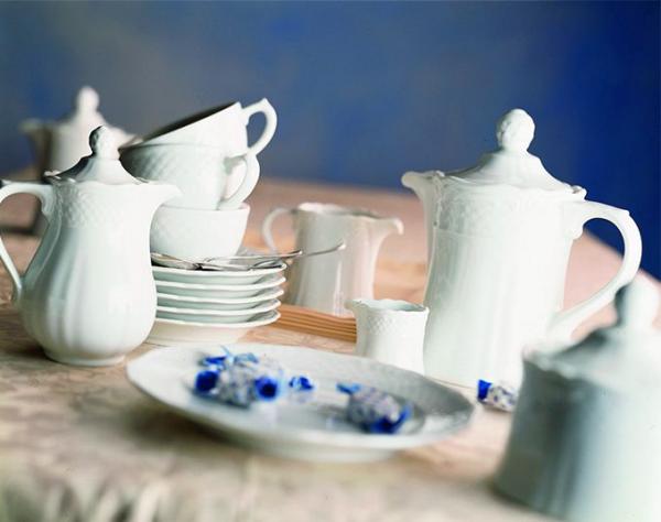 La Reine Gießer ohne Henkel 0,04 l. 4 773 4404